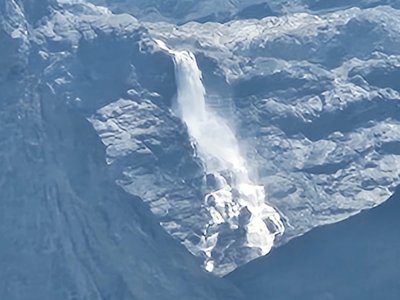 Glacier fall